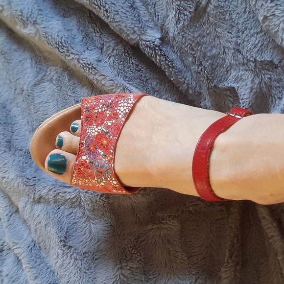 Genuine leather platform sandals size 8 - Picture 3 of 8